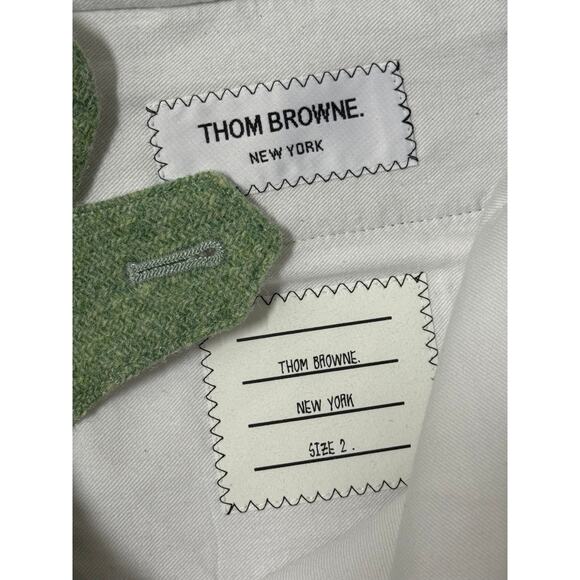 Thom Browne Green Wool Pleated Cuffed Shorts (Size 2) - Picture 3 of 9